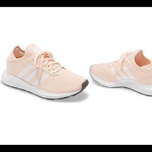 Adidas Swift Run X Sneaker